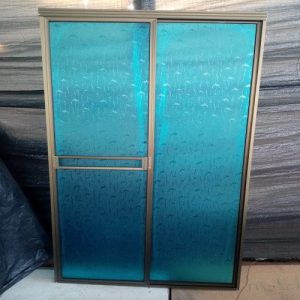 División de baño en acrílico nueva